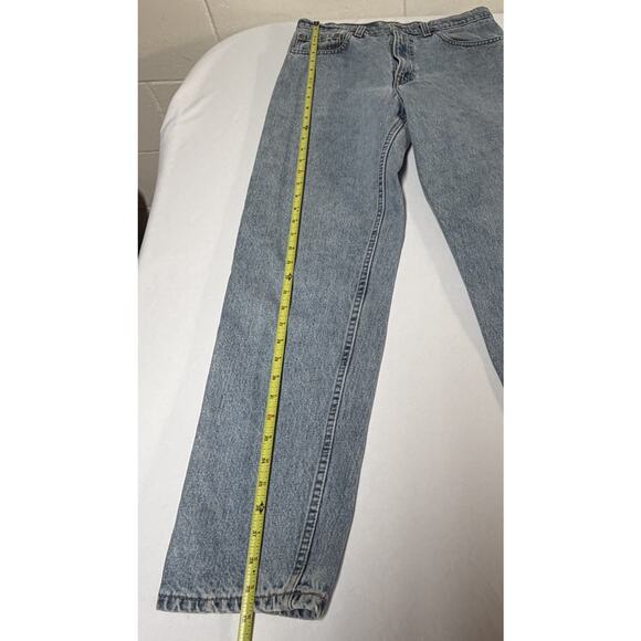 Vintage Levi’s 550 Relaxed Fit Tapered Leg Jeans 33X32 Blue Light Wash 2000s - Picture 11 of 13